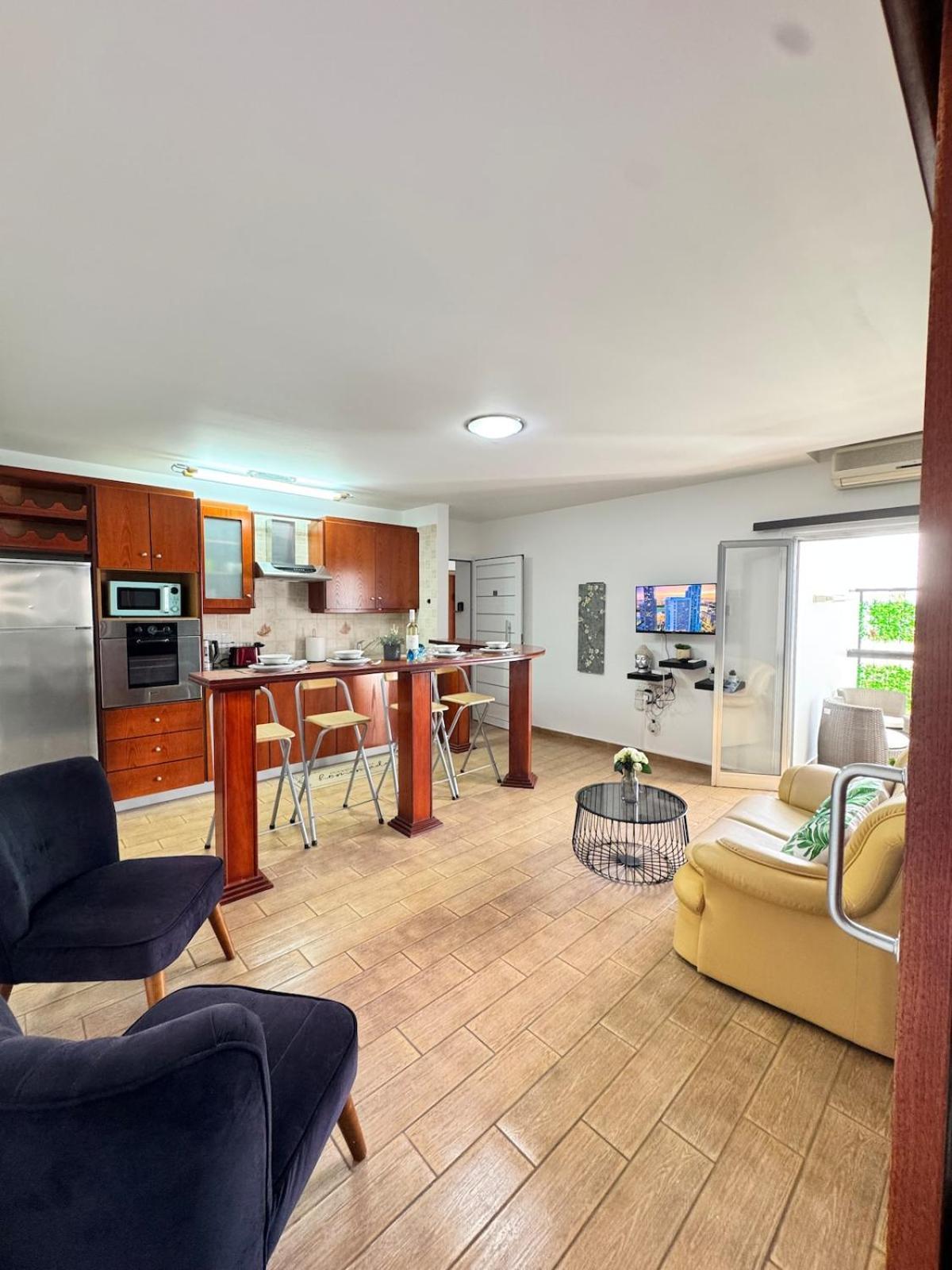 Gold Feather 2bedroom Center Location And Pool *